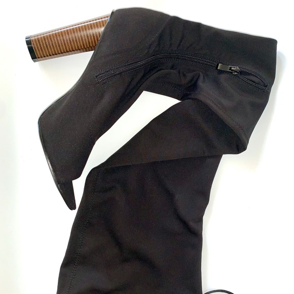 Boot - Picture 1 of 2